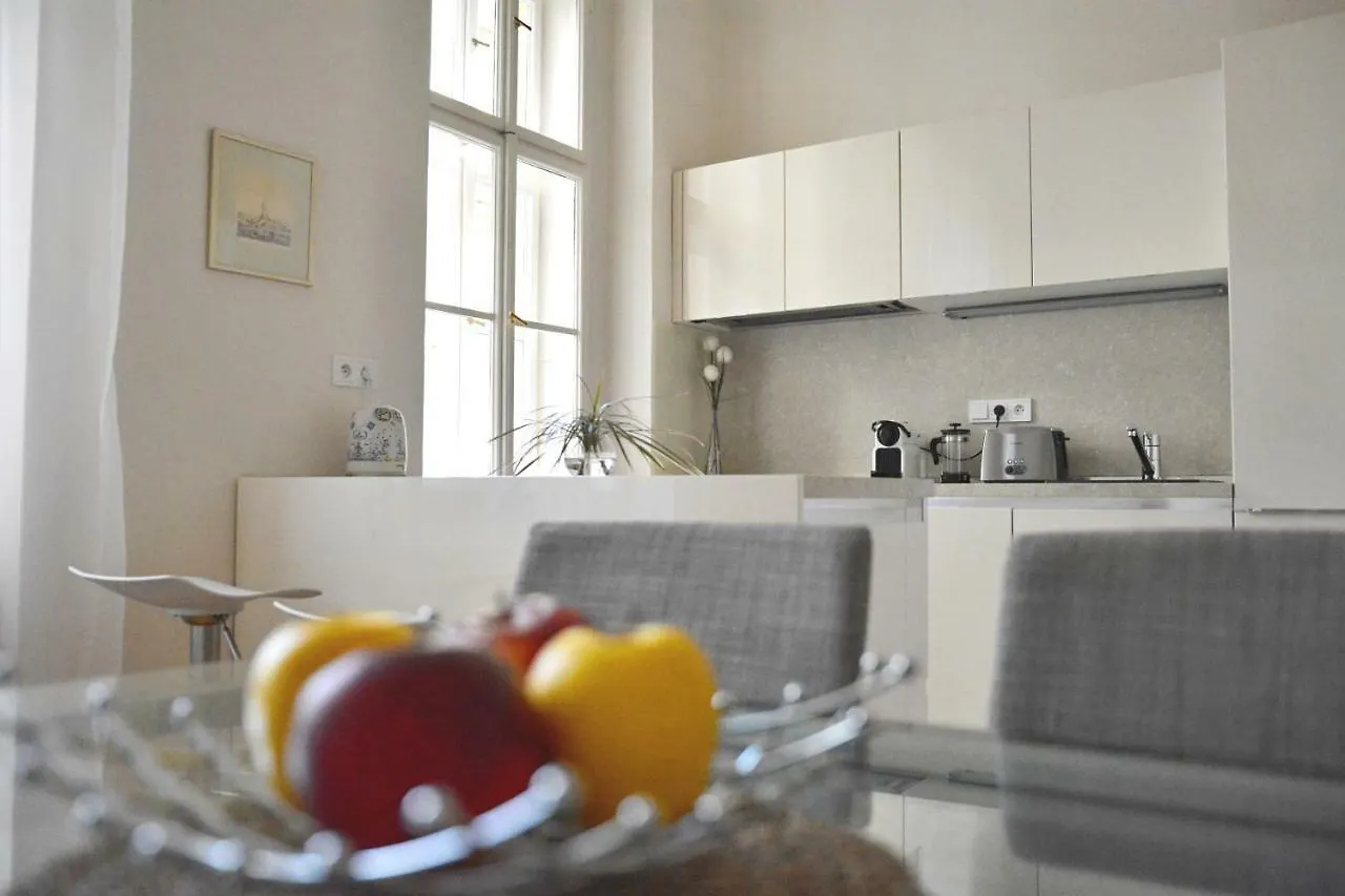 Apartment In The Heart Of Prague