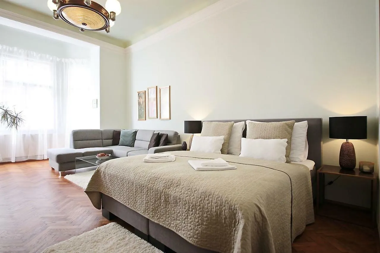 Apartment In The Heart Of Prague 0*,